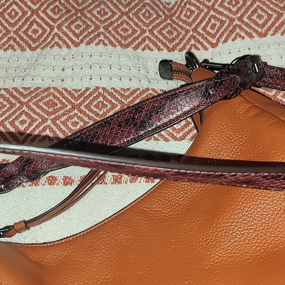 Coach  Leather Hobo Purse - Picture 8 of 8